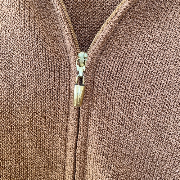 St. John Sport Knit Camel Full Zipped Sweater Small - Picture 10 of 10